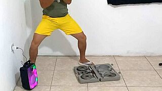 Milf spies gym couple then flirts into acrobatic doggystyle fantasy fuck