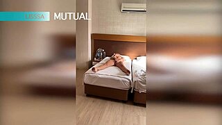 blonde babe lisssa mutual toy wank cumshot