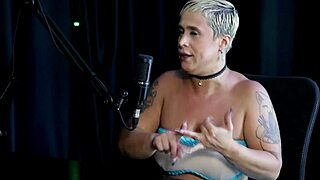 Blonde Receives Naked Massage After Date Regret