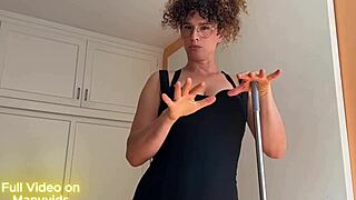 Best Friend's Stepmom's Big Ass Riding Lessons Rock!