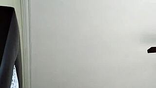 ¡Cogiendo con pasión en el motel, mi milf amante me hace explotar!