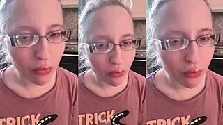 Chew This Huge Bubble Gum ASMR!