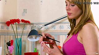 come see gorgeous maecia s slutty morning fingering vibe