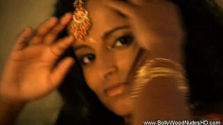 Brunette Indian Teases In Erotic Striptease Dance