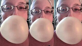 Chew This Huge Bubble Gum ASMR!