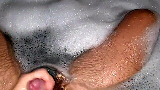 hey wanna join my bubbly cock play in hot tub with chill music