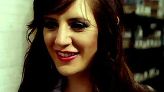 boss samantha bentley licks and toys in hot lesbian threesome orgy 🔥