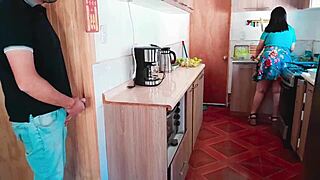Hot Kitchen Fuck With Curvy Latina Milf Creampie