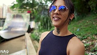 Czech mature milf with huge ass flashes in public park during interracial casting interview