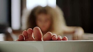 my feet tingle extremely with relaxing asmr beats