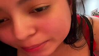 Peruvian TikToker Perreando Big Tits Seductively