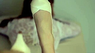 my feet tingle extremely with relaxing asmr beats