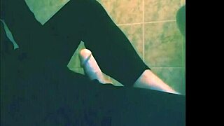 veronica, tease your blue-eyed shemale feet solo after dark – ready for fetish fun?