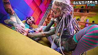 alt girls teasing asses with wild toys?