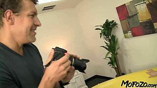 Hey amateur babe wanna fuck that photographer hard?