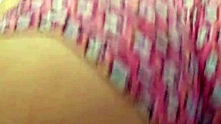 hey wanna eat my slutty pussy for free outside