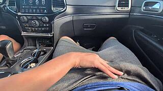 Girlfriend's Sloppy Car Handjob Explodes Cum
