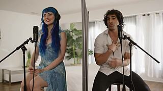 Big booty Jewelz Blu rides blind date cock in ripped clothes frenzy