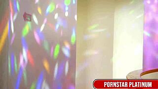 mocha hunk kriskxxx pounds leya falcons ass