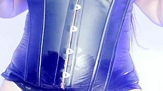 colombian latina milf's giant cameltoe pussy seduces with double penetration toys