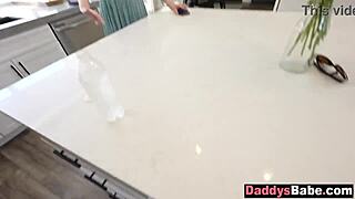 Teen cutie deepthroats behind mature woman's back?