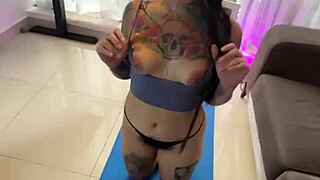 i fuck neighbor's hairy pussy during intense workout