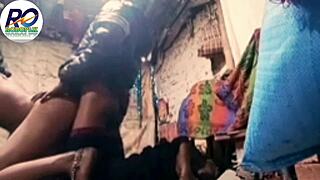 Desi Nude Doggy Chudai Express!