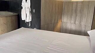 i warm her curvy ass with cock until creampie