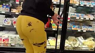 Sexy Latina's Yellow Leggings Reveal Curvy Ass and Tanguita Tease
