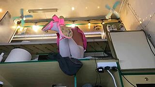 Super hot 18yo babe strips panty-free for cash sex