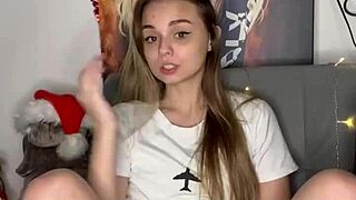 MISSVIKKI SHARES STEAMY WEB CHAT SECRETS FROM JAN 08 2023