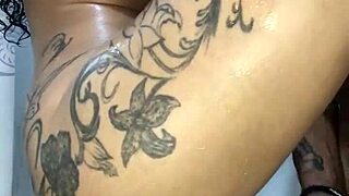 BIG ASS BRUNETTE BATHROOM FUCK ENDS IN FACIAL CREAMPIE!