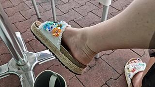 Nicoletta's hilarious public restroom farting and awkward ass moments compilation