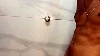 BIG ASS BRUNETTE BATHROOM FUCK ENDS IN FACIAL CREAMPIE!