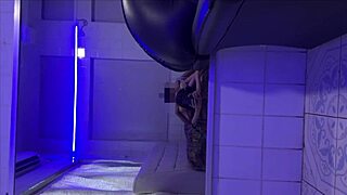 horny wife munches pussy then takes doggy on sofa 💦🍑🔥