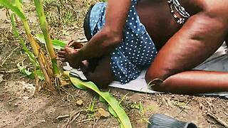 curvy farm girl takes big black cock doggystyle 🌾🍆