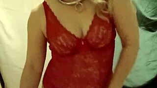 2025 12 02 french slave in red bodysuit flashes solo