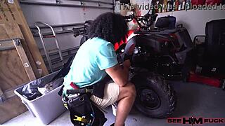 hey handyman james angel wanna fuck milf lolly dames wet pussy?