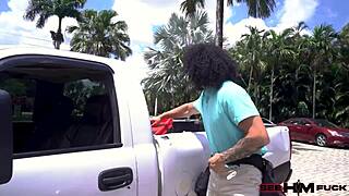 hey handyman james angel wanna fuck milf lolly dames wet pussy?