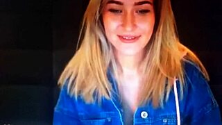 Blonde chaturbate girl rubs pussy wildly in steamy webcam chat