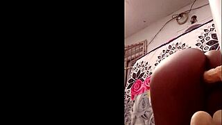 elvie the slutty ebony whore masturbates horny outdoors on phone 😈🍑