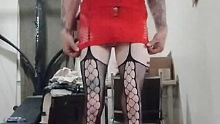 Trans Fishnets Flashes Teasing Strip at Car Wash Public Fun!