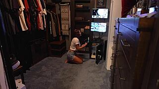 Virtual JOI Blackmails Busty Cougar Kendra Heart POV!