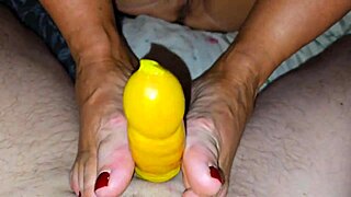guy sneaks off condom to creampie mature pussy closeup