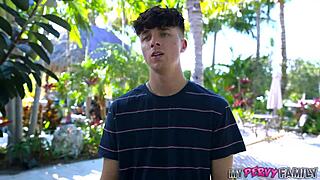 french milf anissa kate begs for stepson's thick cock now 😏🍆