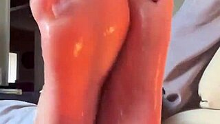 Redbone soles OILED UP for your JOI foot fetish explosion!