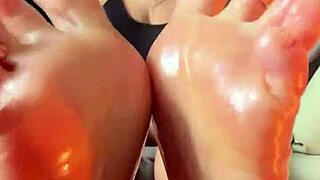 Redbone soles OILED UP for your JOI foot fetish explosion!