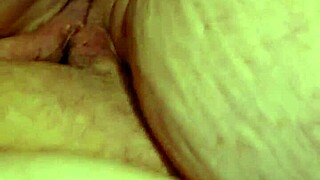 curvy bbw amateur masturbates with dildo solo