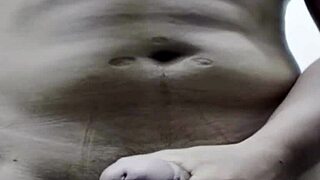 video call orgasm with ashira's big pussy on menstrual day!