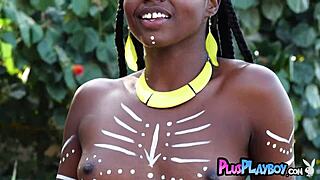 Big Ass Ebony Model Poses Naked Outdoor Tease